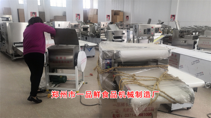 開封王先生更換燴面機選擇一品鮮350型燴面機(圖2) 開封王先生更換燴面機選擇一品鮮350型燴面機(圖2)