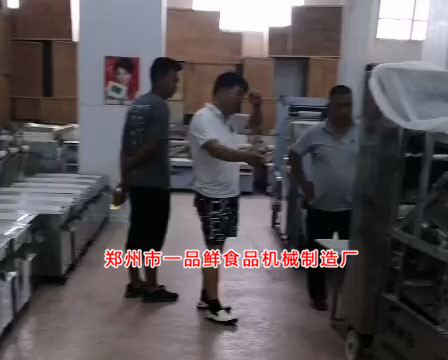 周口客戶考察燴面機 周口客戶考察燴面機