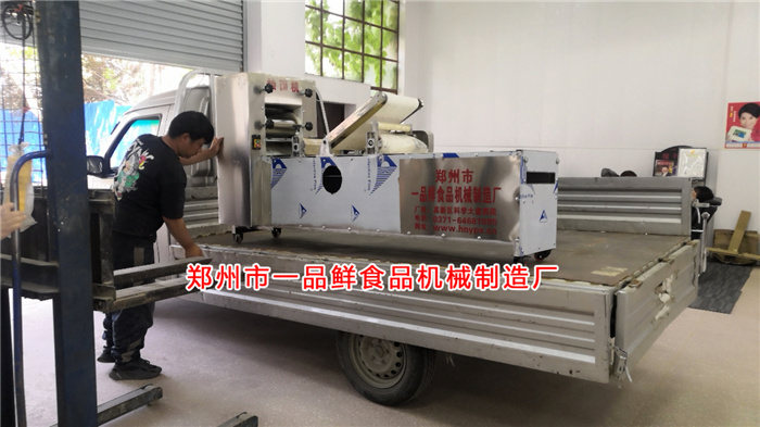 燴面機裝車發往目的地 燴面機裝車發往目的地