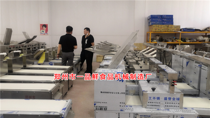 浙江金華面食批發廠客戶前來考察 浙江金華面食批發廠客戶前來考察